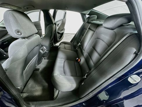 Used 2020 Chevrolet Malibu LT FWD image 14