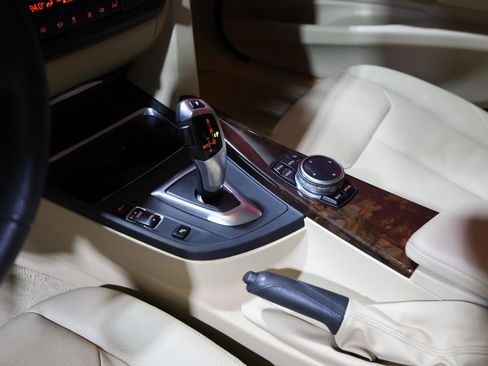 Used 2014 BMW 328d 328d Premium image 21