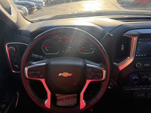 Used 2022 Chevrolet Silverado 1500 LT image 15