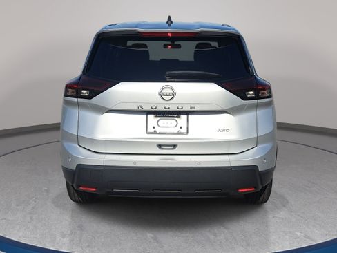 Used 2024 Nissan Rogue S AWD/4WD image 6