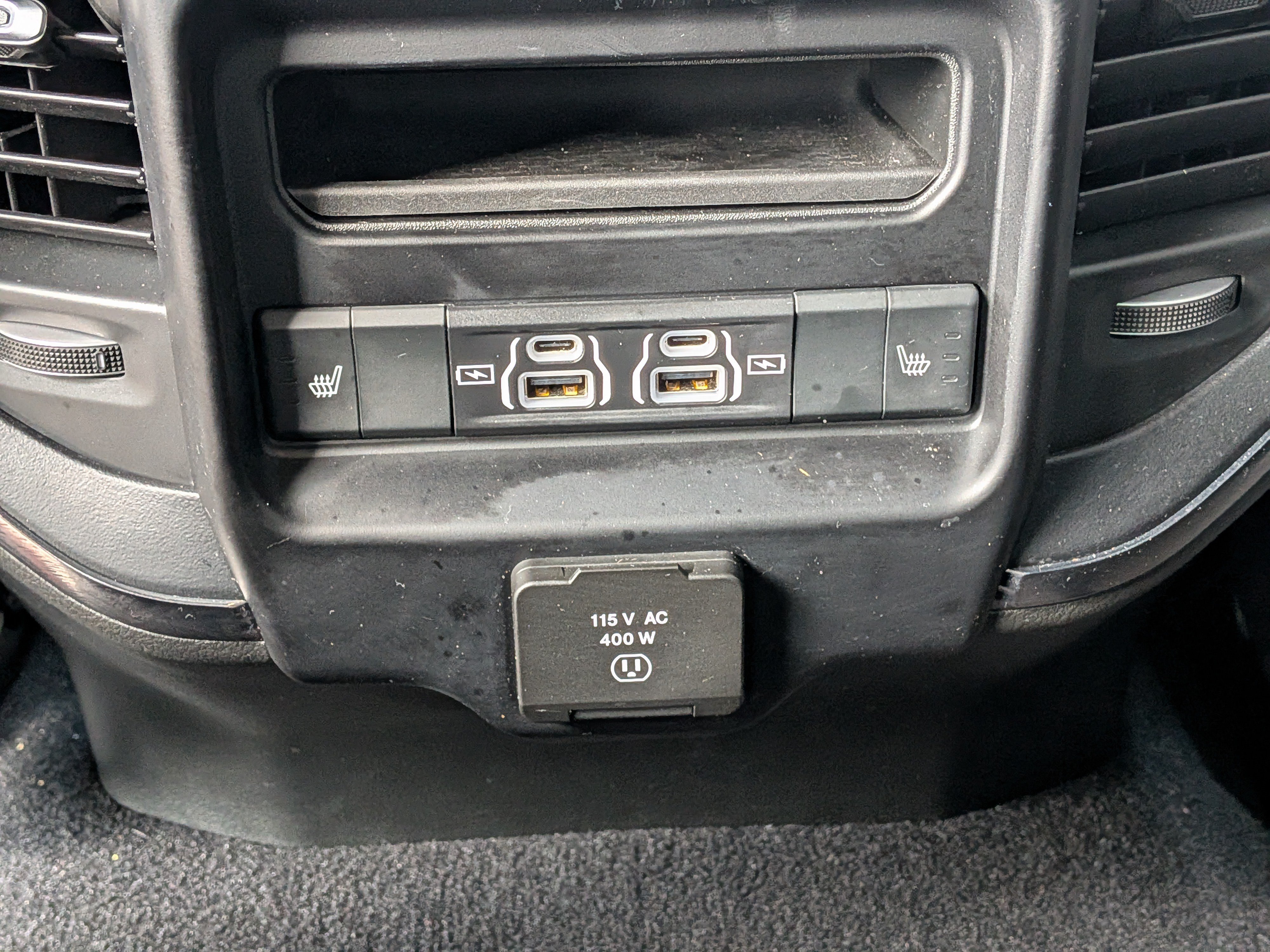 Used 2025 RAM 2500 Limited AWD/4WD image 15