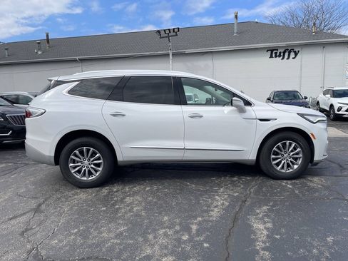 Used 2024 Buick Enclave Essence w/ Sound and Sites Package FWD image 9