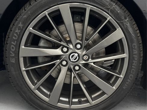 Used 2019 Nissan Maxima Platinum w/ Reserve Package image 32