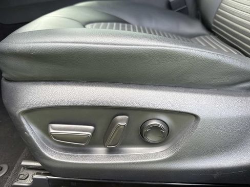 Used 2024 Toyota Camry SE FWD image 20