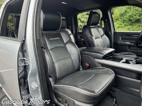 Used 2022 RAM 3500 Laramie AWD/4WD image 12