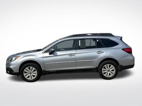 Used 2017 Subaru Outback 2.5i Premium AWD/4WD image 5
