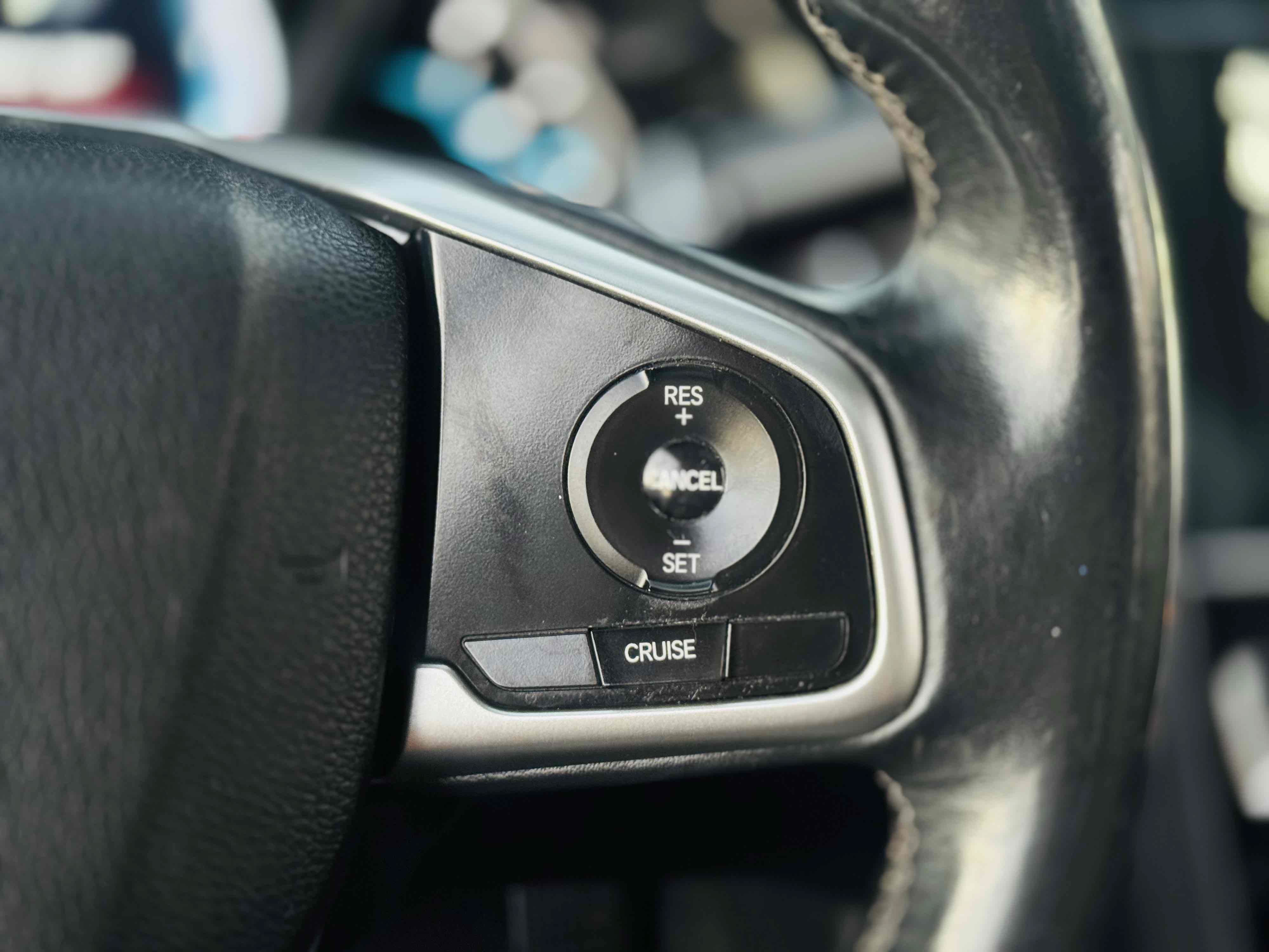 Used 2017 Honda Civic EX-L image 25