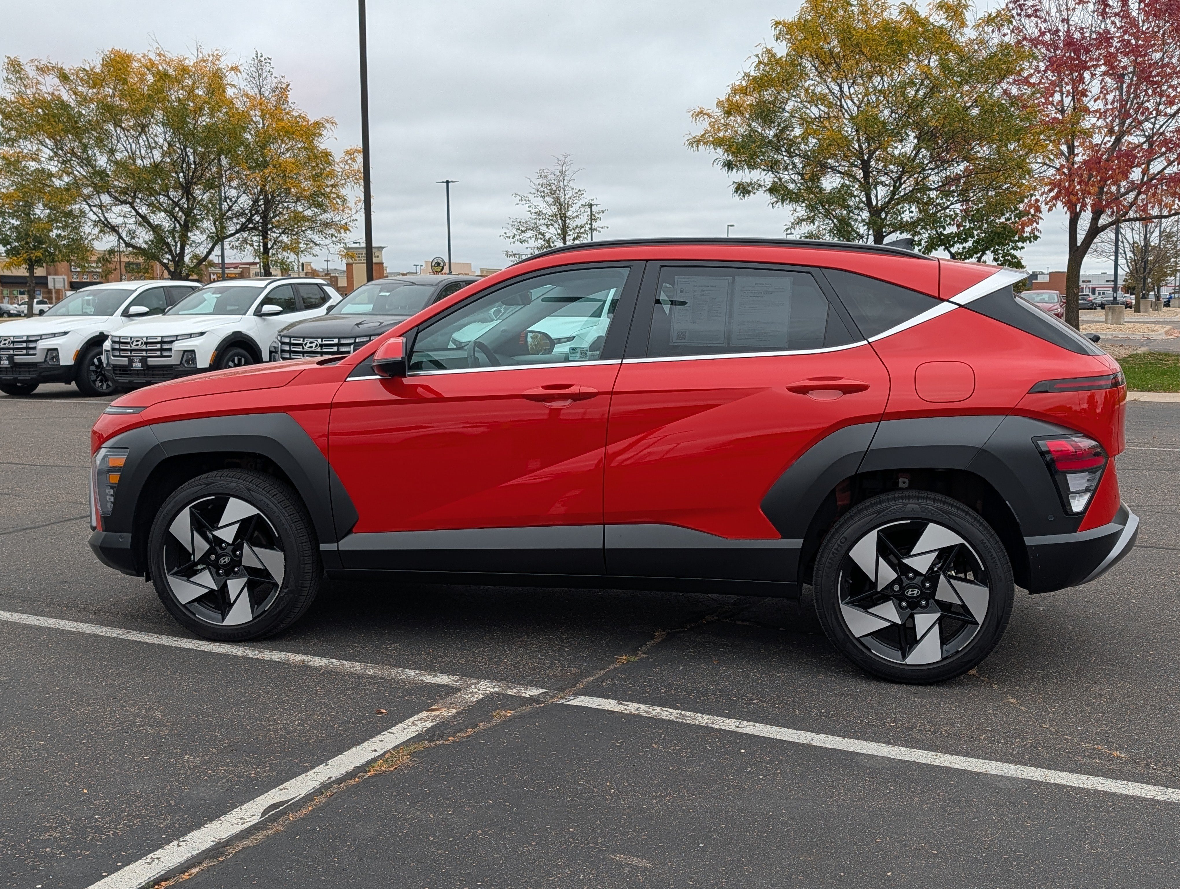 Used 2025 Hyundai Kona Limited AWD/4WD image 2