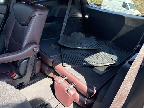 Used 2023 Cadillac XT6 Premium Luxury w/ Technology Package image 49