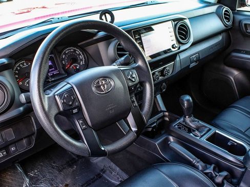 Used 2020 Toyota Tacoma SR image 15
