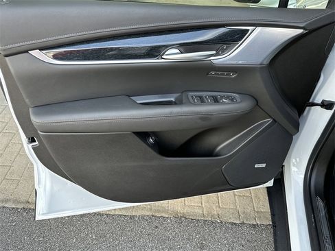 New 2025 Cadillac XT5 Premium Luxury w/ Technology Package image 10