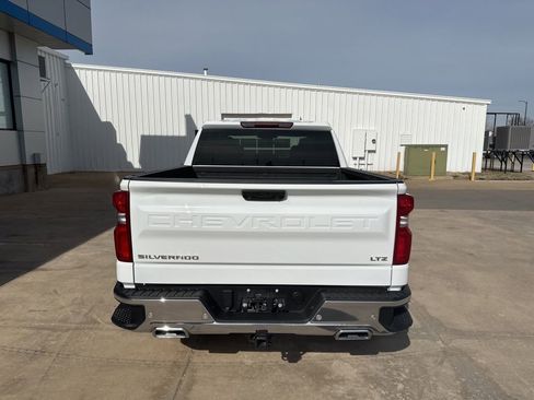 Used 2024 Chevrolet Silverado 1500 LTZ w/ Z71 Off-Road Package AWD/4WD image 35