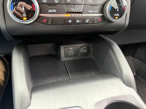 Used 2024 Ford Escape Active AWD/4WD image 22