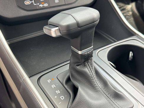 New 2026 Kia Carnival image 24