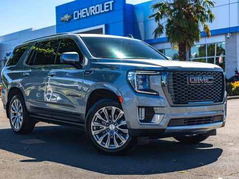 Used 2024 GMC Yukon Denali w/ Max Trailering Package AWD/4WD image 1