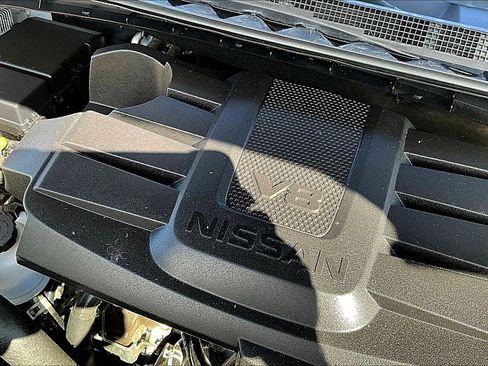Used 2023 Nissan Titan SV RWD image 35