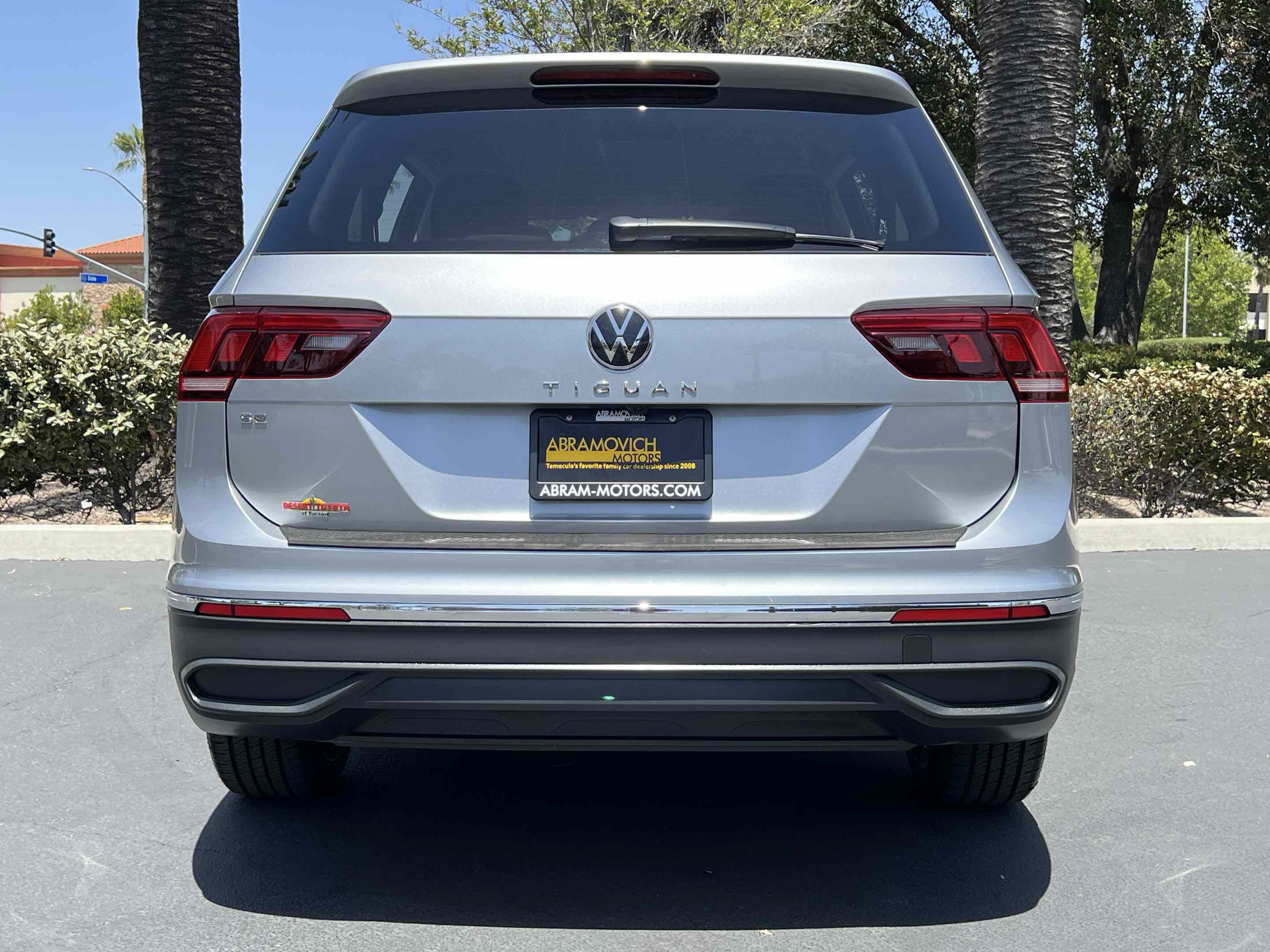 Used 2023 Volkswagen Tiguan SE FWD image 41