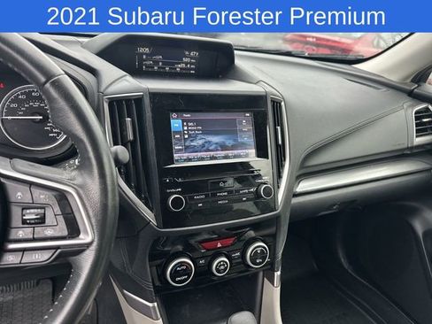 Used 2021 Subaru Forester Premium AWD/4WD image 26