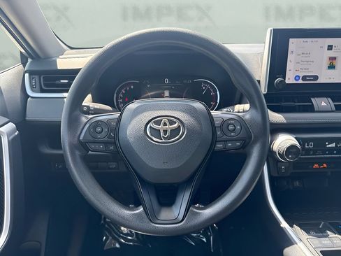 Used 2025 Toyota RAV4 XLE w/ Convenience Package FWD image 9