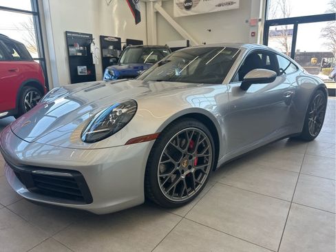 Used 2022 Porsche 911 Carrera 4S image 1