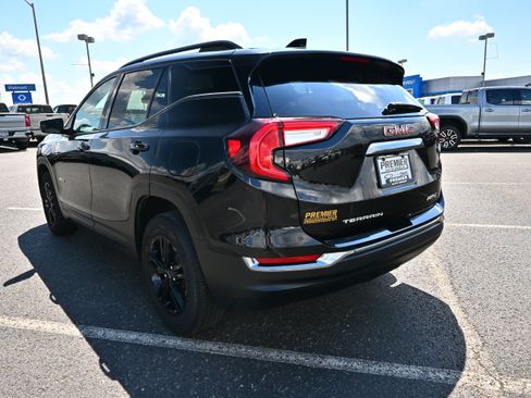Used 2023 GMC Terrain AT4 AWD/4WD image 8