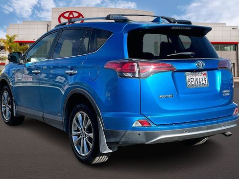 Certified 2018 Toyota RAV4 Limited image 2