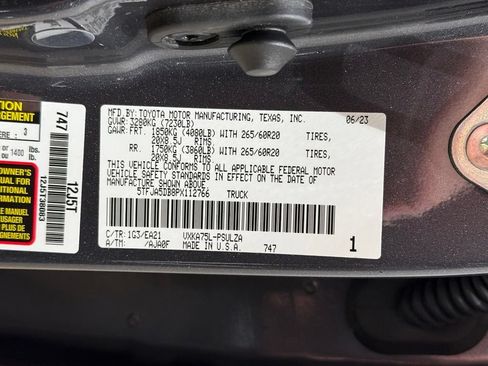 Used 2023 Toyota Tundra Limited w/ TRD Off-Road Package AWD/4WD image 31