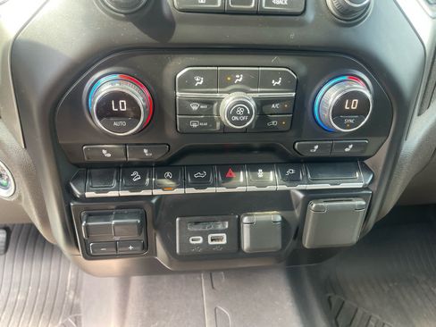 Used 2020 Chevrolet Silverado 1500 LT w/ All-Star Edition AWD/4WD image 17