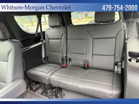 Used 2024 Chevrolet Suburban Z71 w/ Luxury Package AWD/4WD image 15