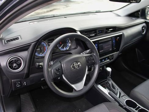 Used 2017 Toyota Corolla L image 16