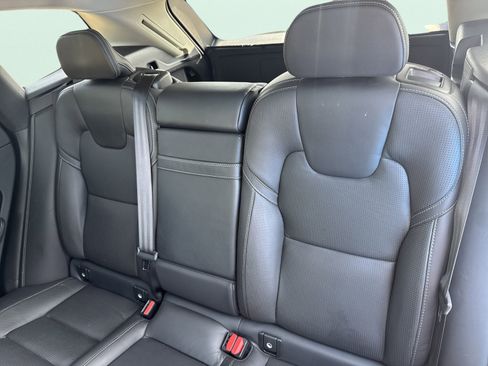 Used 2021 Volvo XC60 T5 Inscription image 9