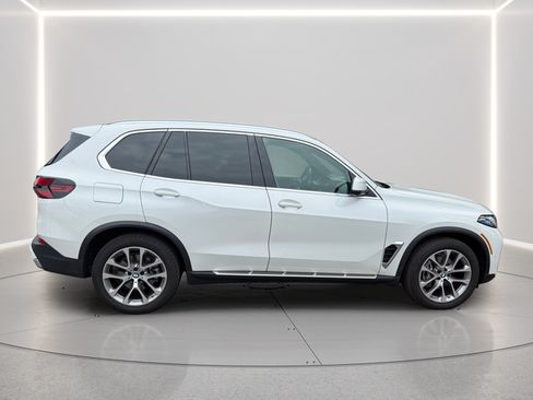 Used 2026 BMW X5 xDrive40i AWD/4WD image 6