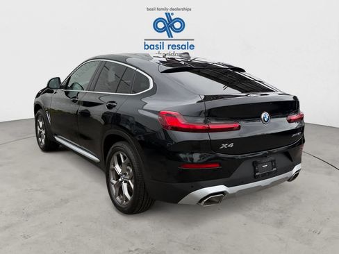 Used 2022 BMW X4 xDrive30i w/ Premium Package AWD/4WD image 4