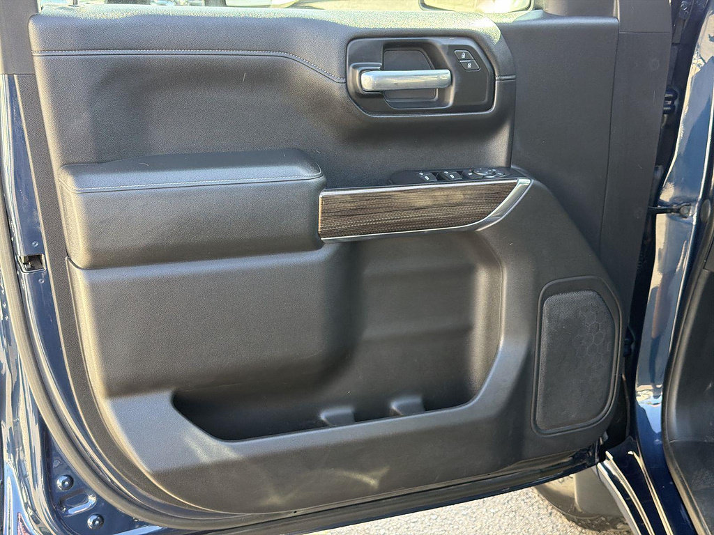 Used 2020 Chevrolet Silverado 1500 LT AWD/4WD image 20