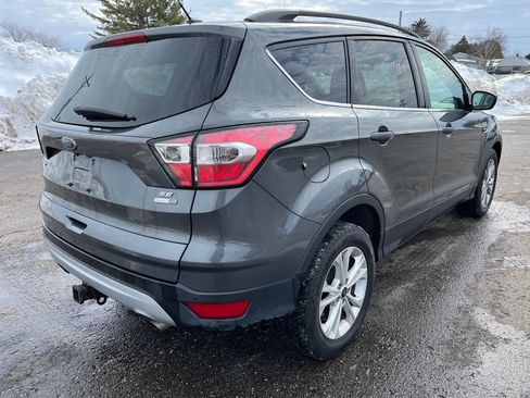 Used 2017 Ford Escape SE w/ Equipment Group 201A image 5