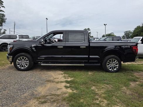 Used 2025 Ford F150 Lariat w/ Equipment Group 501A Mid AWD/4WD image 5