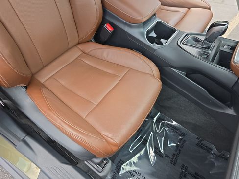Used 2022 Subaru Outback Touring XT AWD/4WD image 12