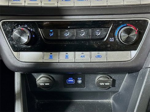 Used 2019 Hyundai Sonata SE image 16
