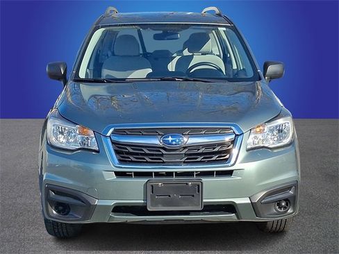 Used 2017 Subaru Forester 2.5i w/ Alloy Wheel Package image 2