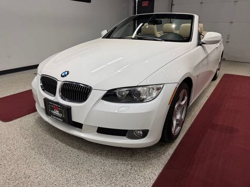 Used 2010 BMW 328i Convertible RWD image 5