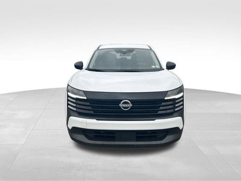 Certified 2025 Nissan Kicks S image 10