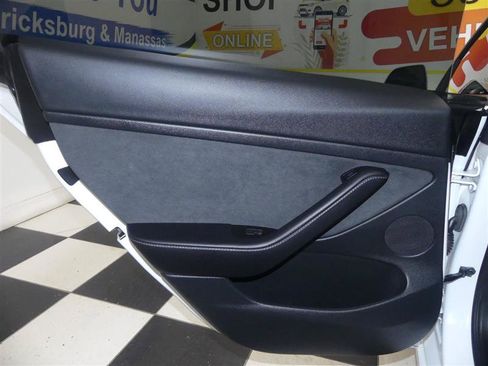 Used 2023 Tesla Model 3 Standard Range RWD image 22