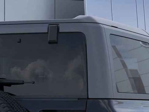 New 2025 Ford Bronco Base image 25