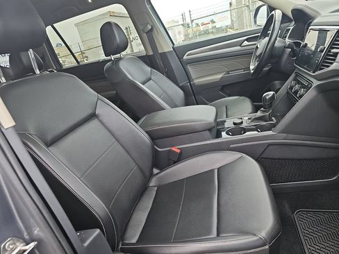 Used 2022 Volkswagen Atlas SEL R-Line AWD/4WD image 10