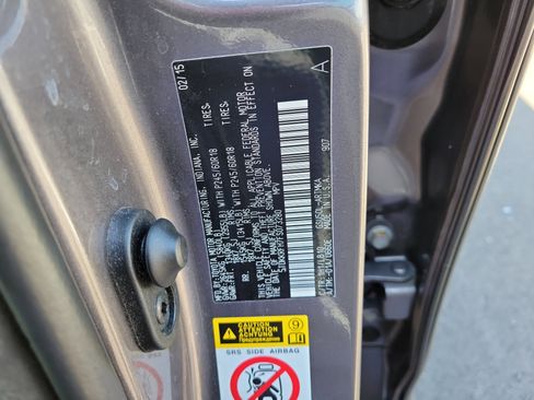 Used 2015 Toyota Highlander XLE image 30