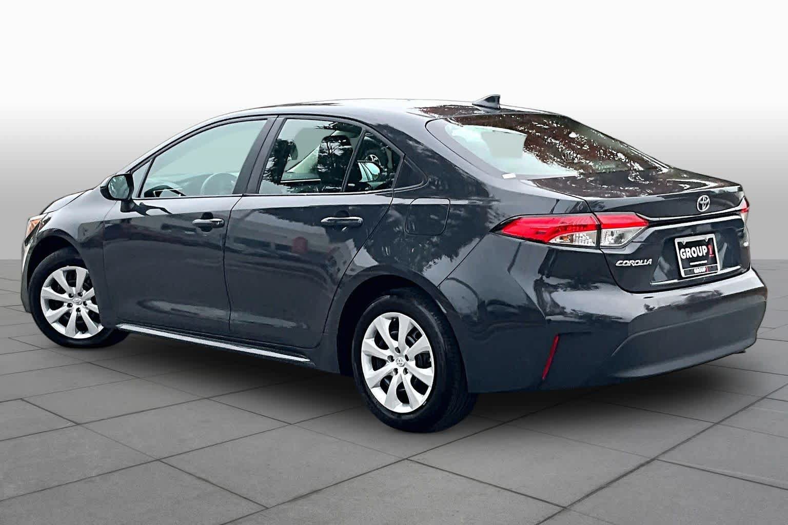 Used 2024 Toyota Corolla LE FWD image 12