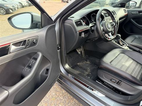Used 2017 Volkswagen Jetta GLI FWD image 22