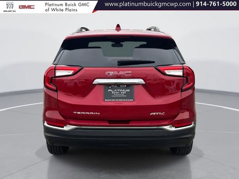Used 2024 GMC Terrain AT4 image 6