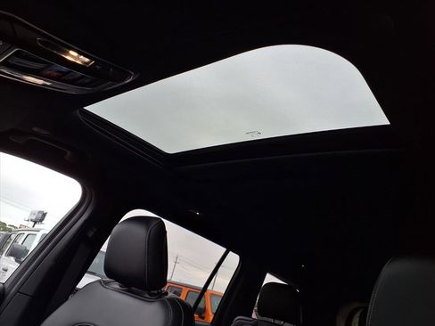 New 2025 Jeep Grand Cherokee L Altitude RWD image 15