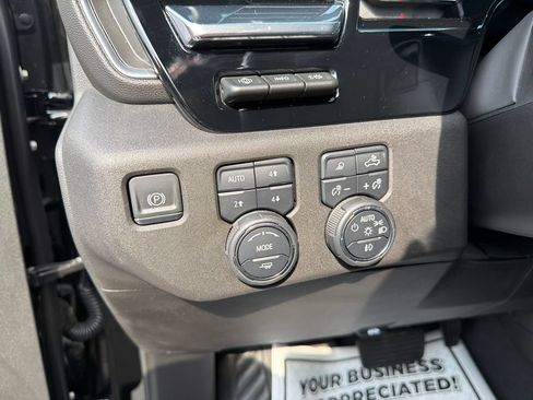 Used 2024 Chevrolet Silverado 1500 High Country w/ Midnight Edition AWD/4WD image 25
